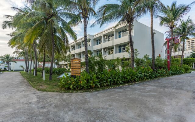 Sanya Yinyuan Linhai Theme Hotel