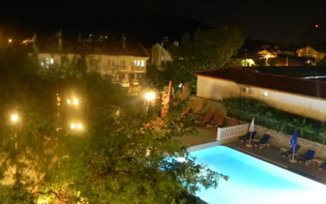 Star Hotel