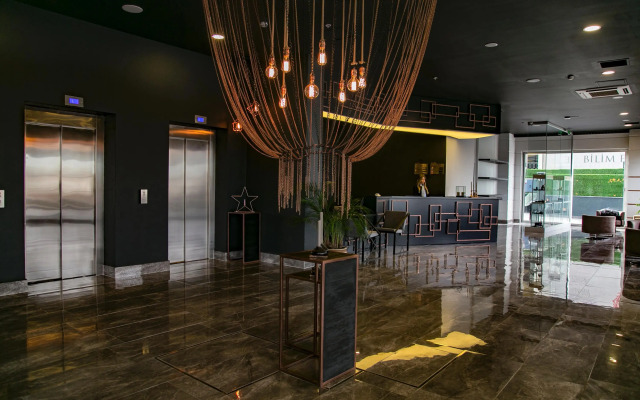 Mayi Hotel