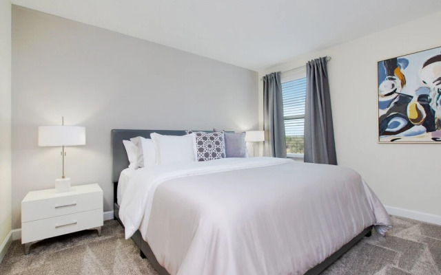 9 Bed 5 Ba Villa with Games, Pool & Spa