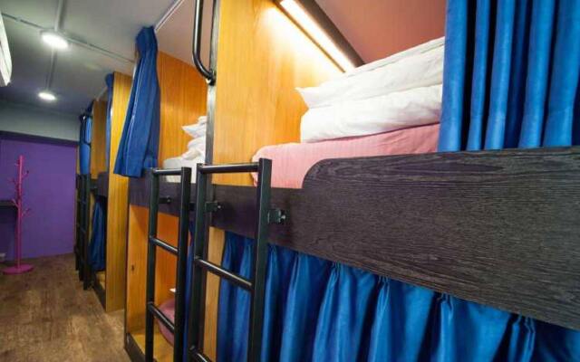 Aires Hostel