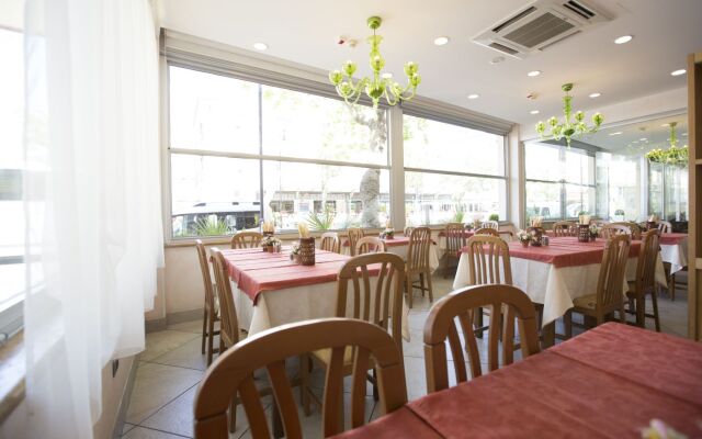 Hotel Desiree