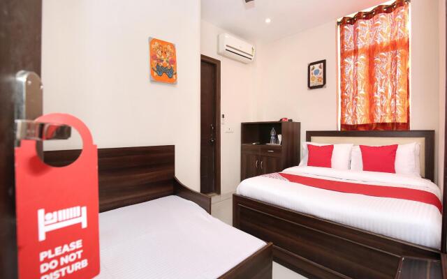 OYO 8664 Hotel 1st Choice