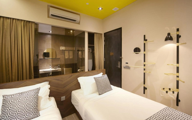 Hotel YAN