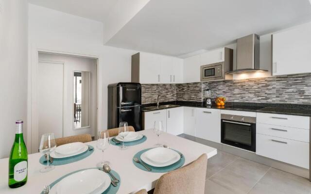 Two-Bedroom Apartment Calpe Beach by Aparters