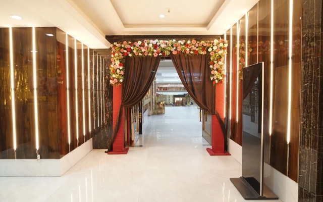 Banana Tree Hotel & Banquets