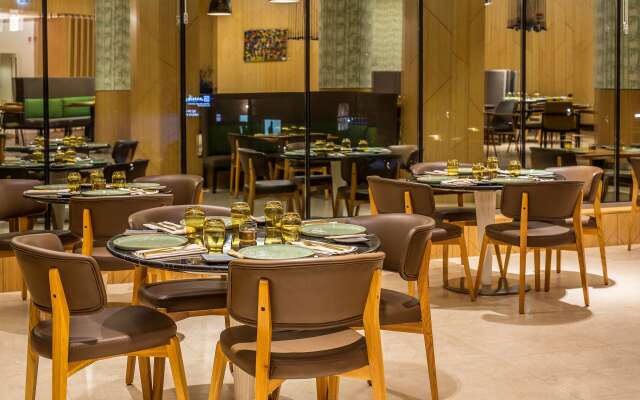 Radisson Blu M'Bamou Palace Hotel