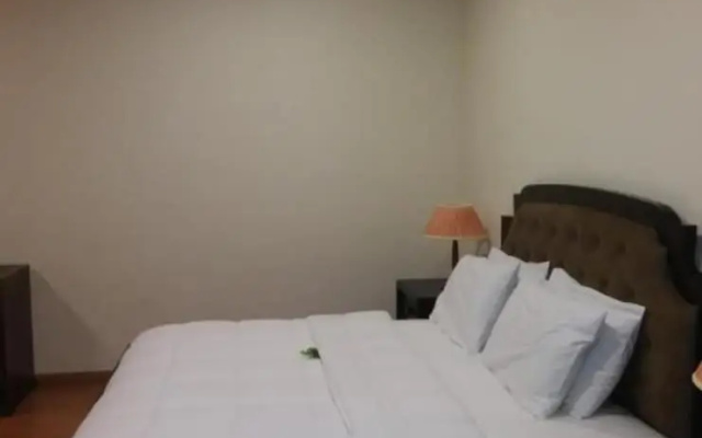 Capital O 90653 Maxwell Inn Boutique Hotel