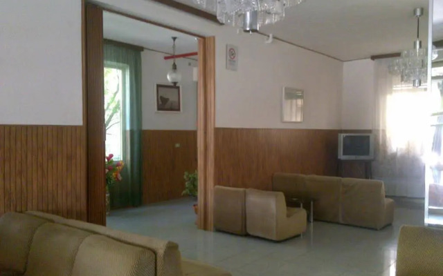 Hotel Elvira