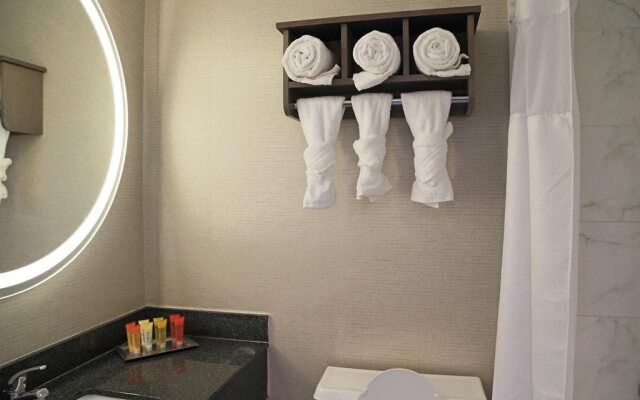 Surfbreak Virginia Beach Oceanfront, an Ascend Collection Hotel