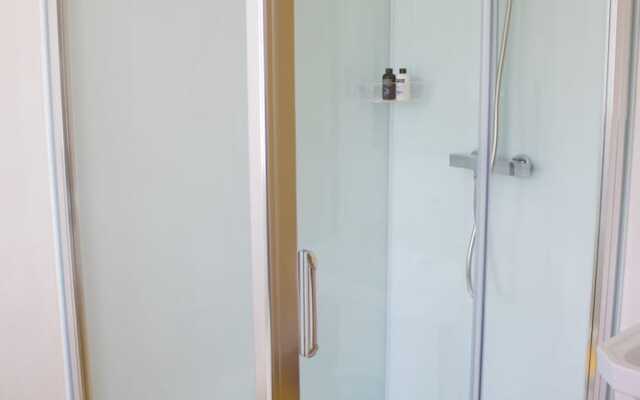 The Grange Guesthouse, Cefn-Coed