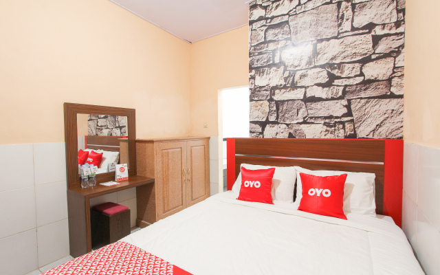 OYO 1594 Al Firdausi Residence