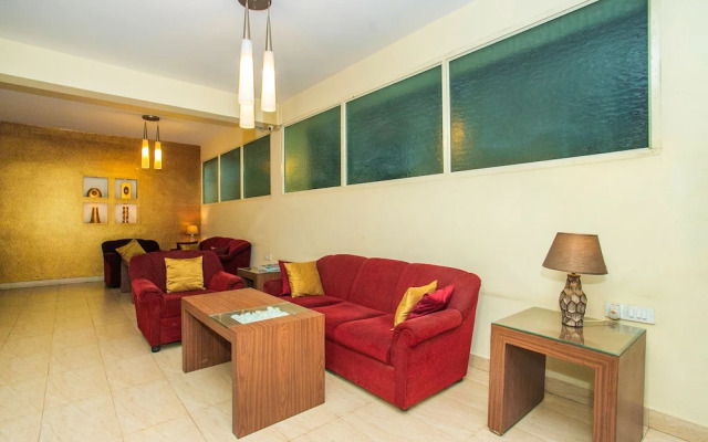 OYO 18923 Mel's Regency