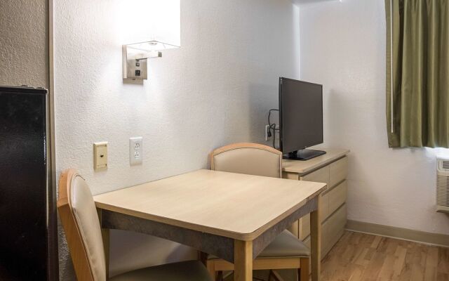 Studio 6 Miamisburg, OH - Dayton