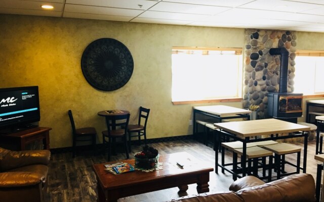 Boulder Creek Inn
