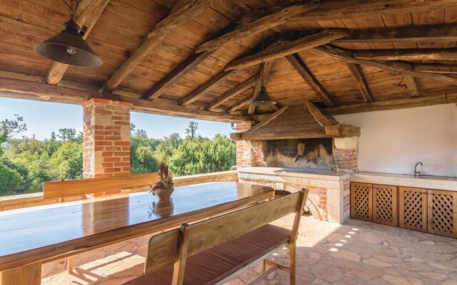 Nice Home in Baderna With Wifi and 2 Bedrooms