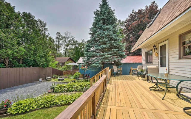 Updated Bolton Home w/ Fire Pit!