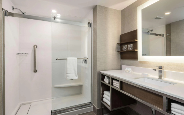 Hilton Garden Inn Ottawa Downtown