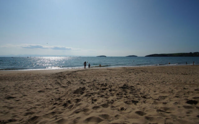 Holiday Home Uwch y Castell