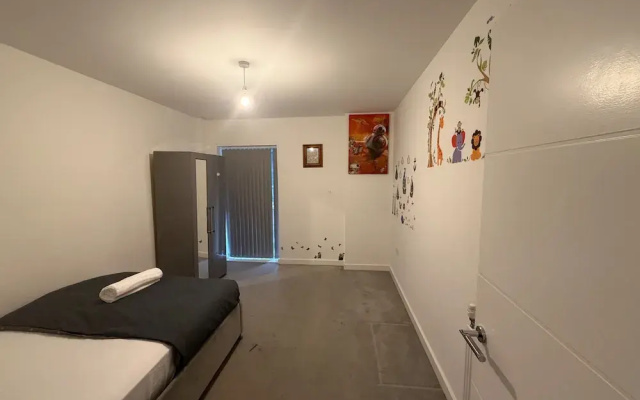 Cosy London Apartment Near River Thames