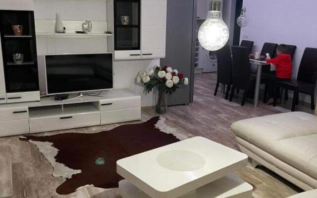 Apartament EMA