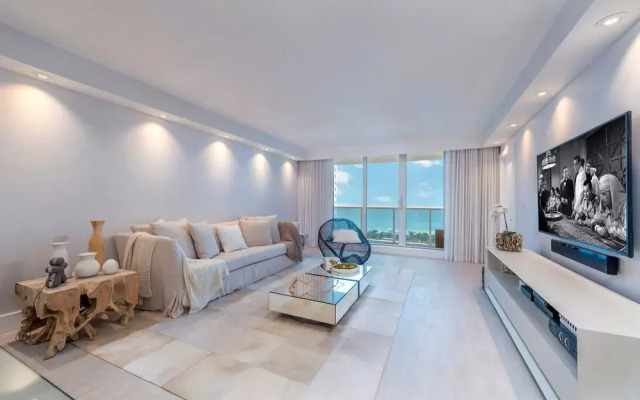 Roney Palace Condo Luxury Rentals