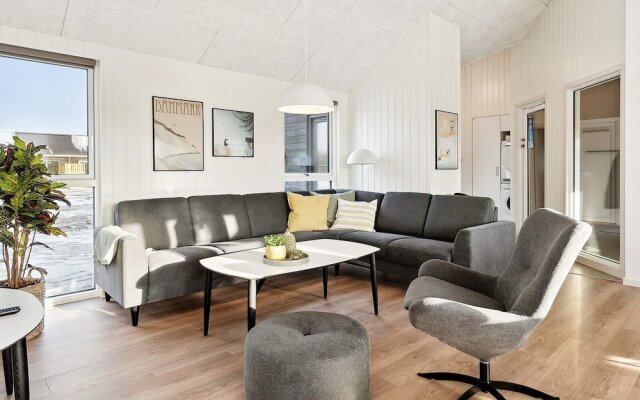 Spacious Retreat Near Beach - By Traum Ferienwohnungen