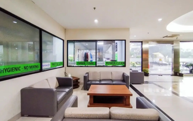 Highrise Studio At Apartment Beverly Dago