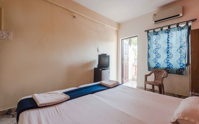 OYO StayOut Baga Party Guest House