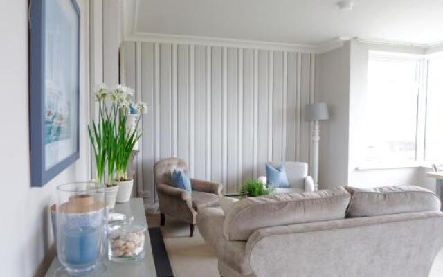Strandeen Bed And Breakfast