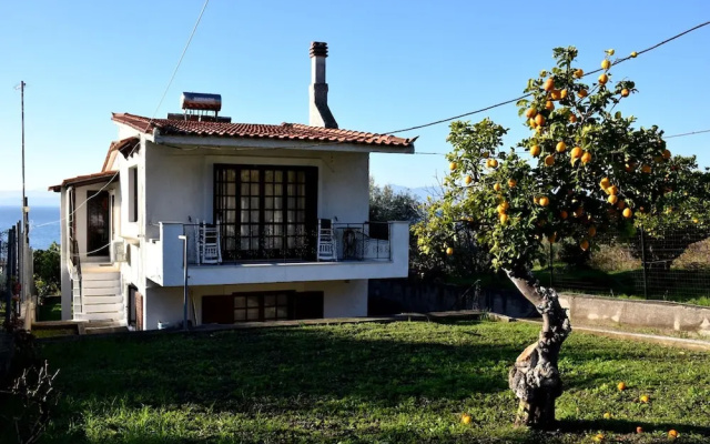 Maria s Sea View House