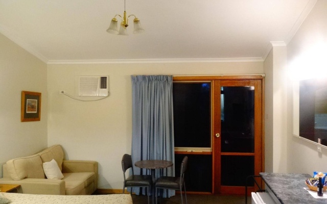 Coal Creek Motel – Guest Rooms – Korumburra