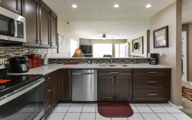 Little House on the Fairway