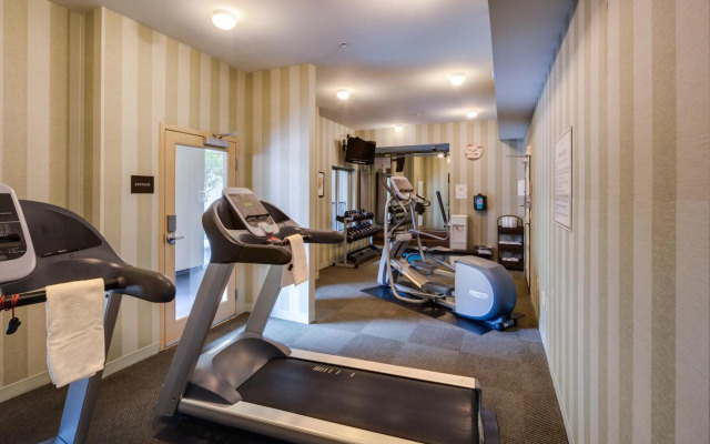 Ayres Hotel & Spa Mission Viejo – Lake Forest