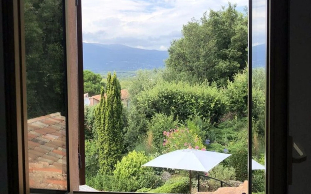 Spacious Villa in Valbonne with Swimming Pool