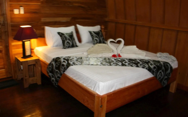 Banana Leaf Bungalows