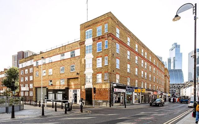 Stylish East London Flat Near Spitalfields Market