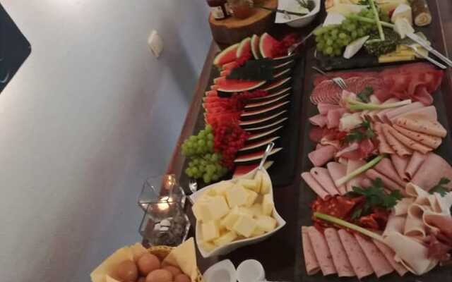 Basalt Hotel Restaurant Lounge
