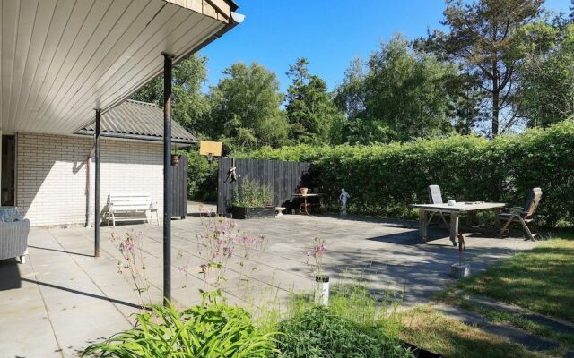 6 Person Holiday Home in Albaek