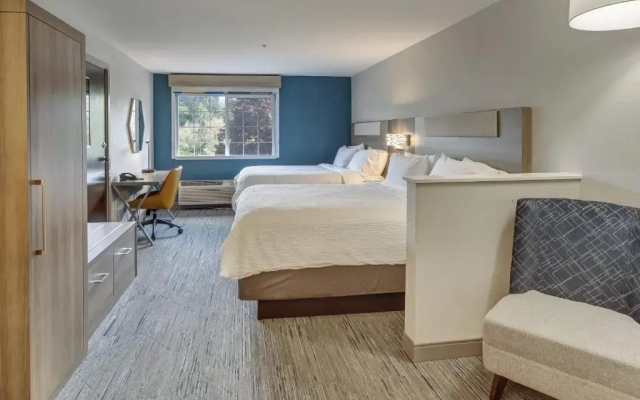 Comfort Inn & Suites-columbia Gorge West