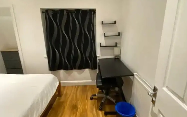Charming 3-bed Apartment in London