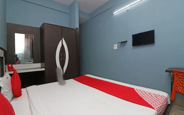 OYO 29127 Hotel Crown Tower