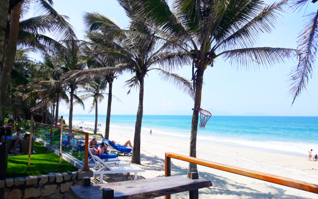 Tropical  Beach Hoi An Resort