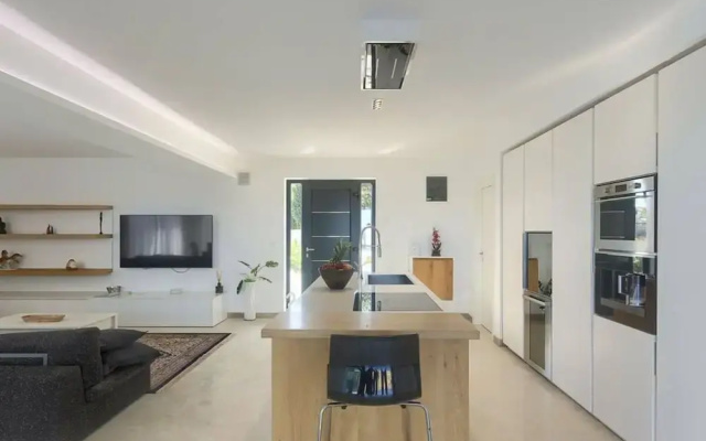 Villa Aurora III
