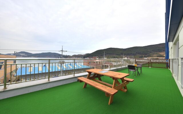 Geoje Jisefo Family Residence