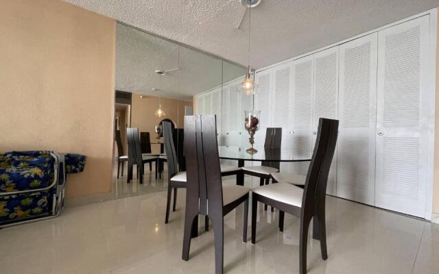 2BR Condo at Isla Verde Beach