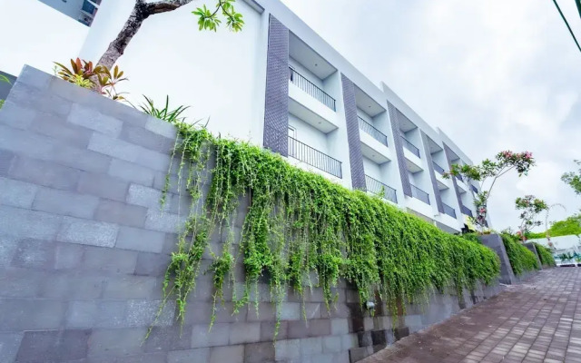 Отель Nivasa Nusa Dua