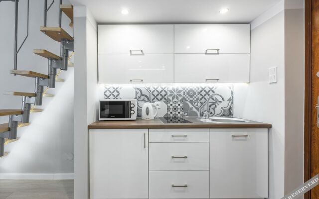 Loretańska Apartments 6