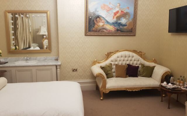 Rossington Hall