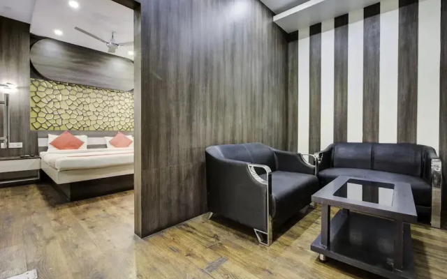 Savoy Hotel By OYO Rooms